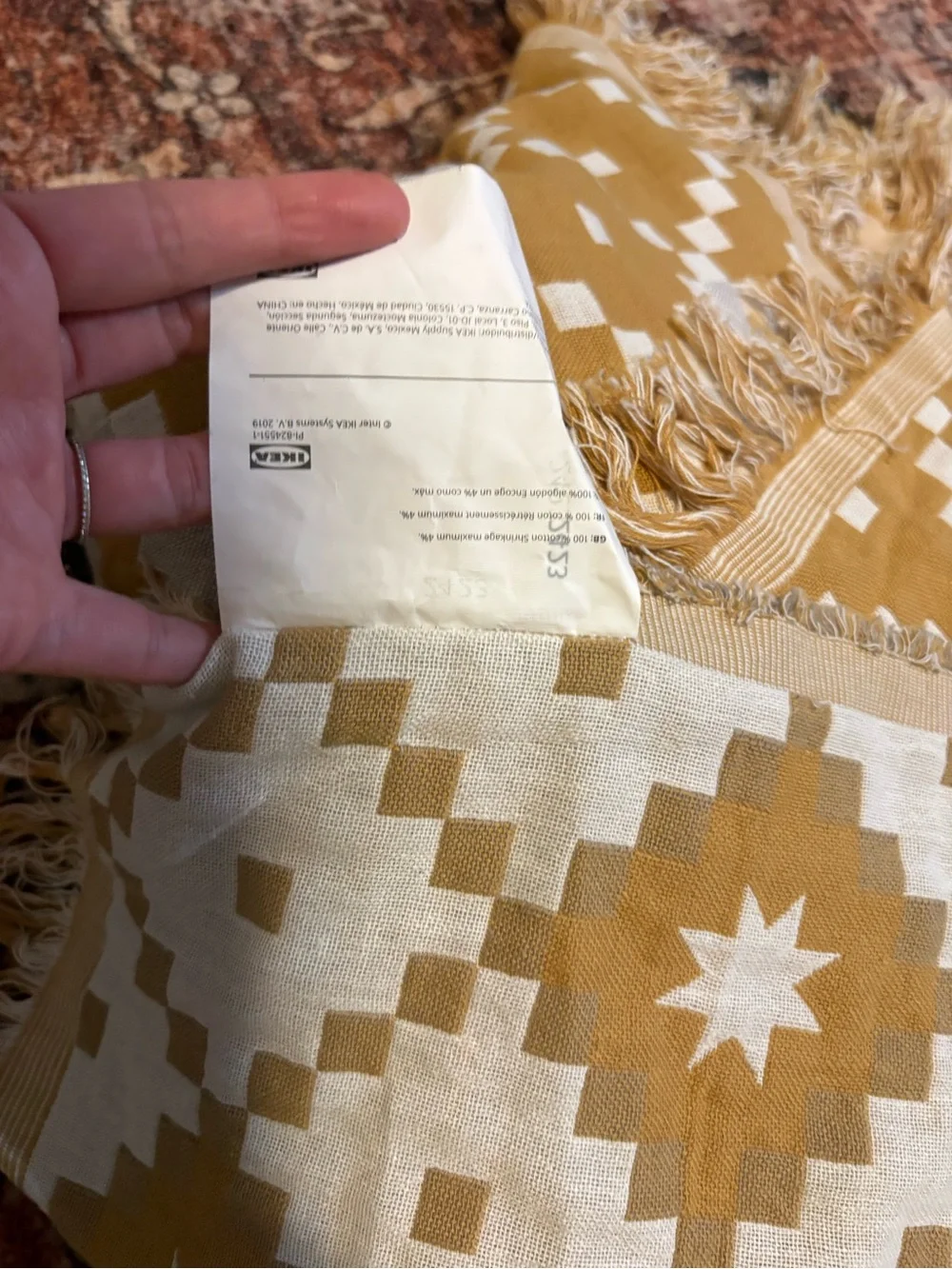IKEA SVARTFRYLE Geometric Fringe Throw Blanket in Mustard & Cream